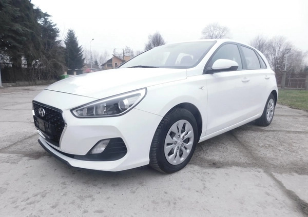 Hyundai I30 cena 48900 przebieg: 223500, rok produkcji 2018 z Jarosław małe 352